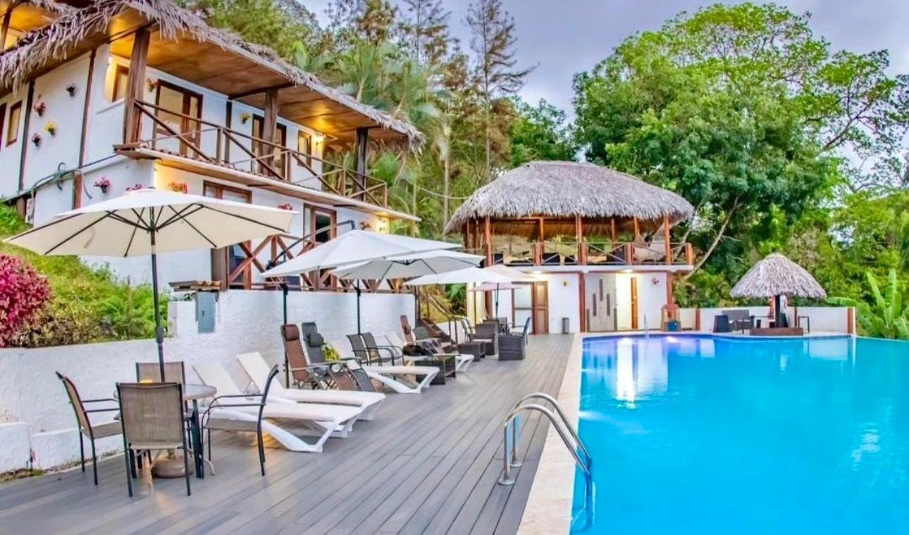 Hotel Ranchos De Chalia Panama à Portobelo Extérieur photo