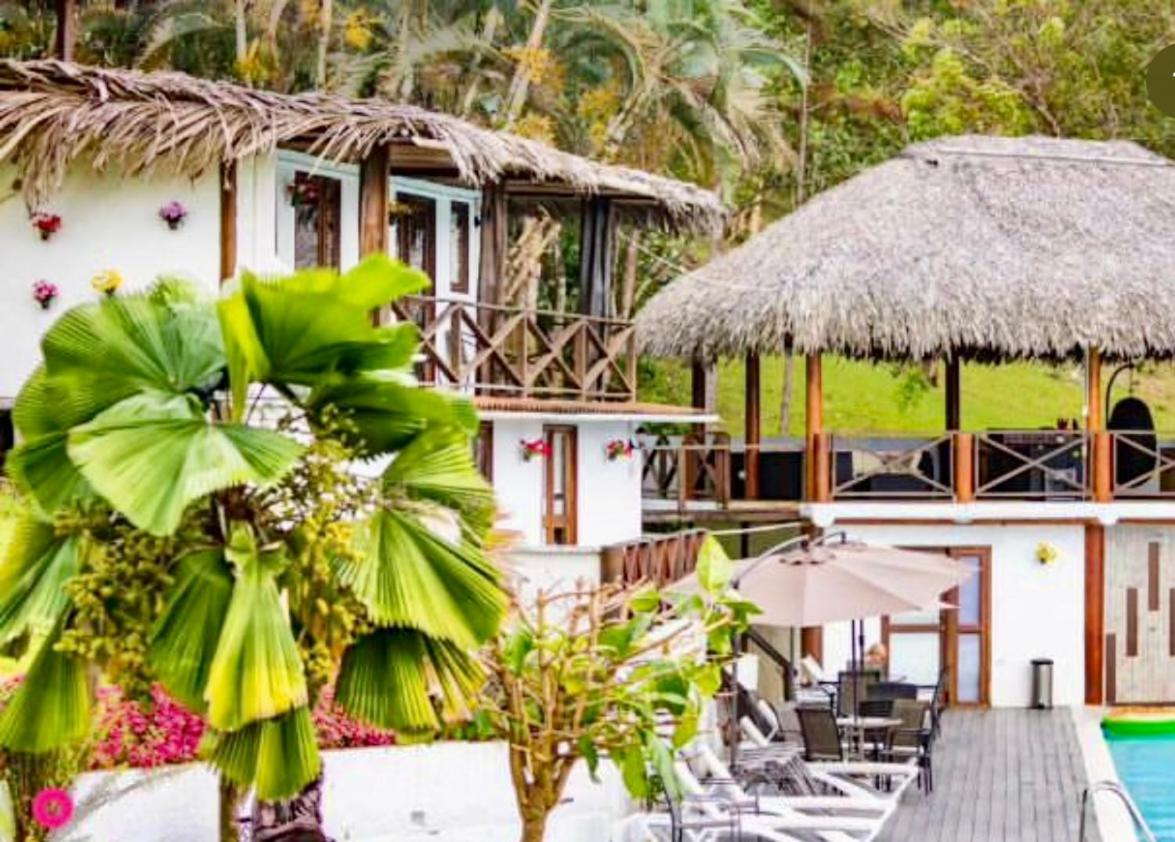 Hotel Ranchos De Chalia Panama à Portobelo Extérieur photo
