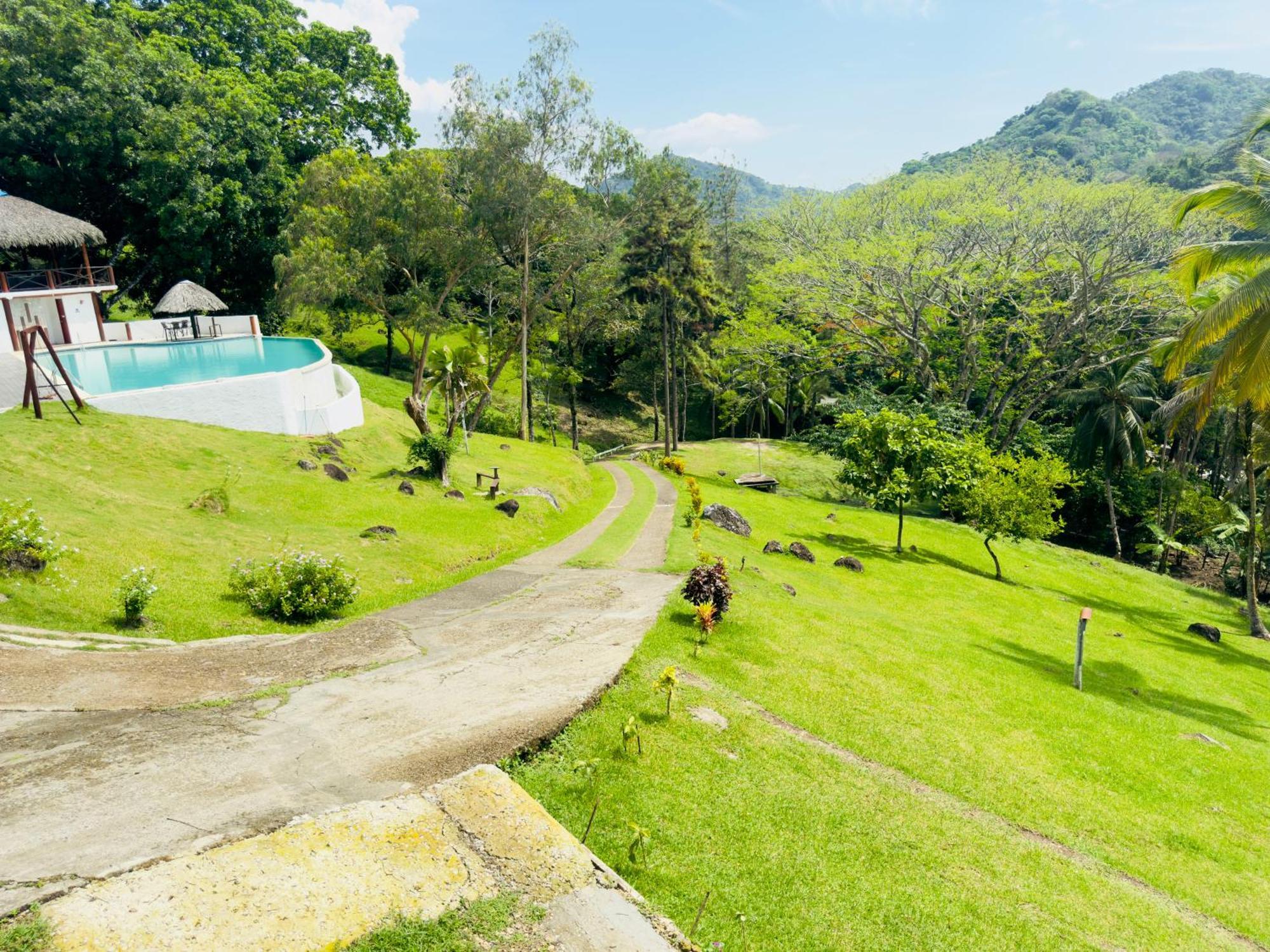 Hotel Ranchos De Chalia Panama à Portobelo Extérieur photo