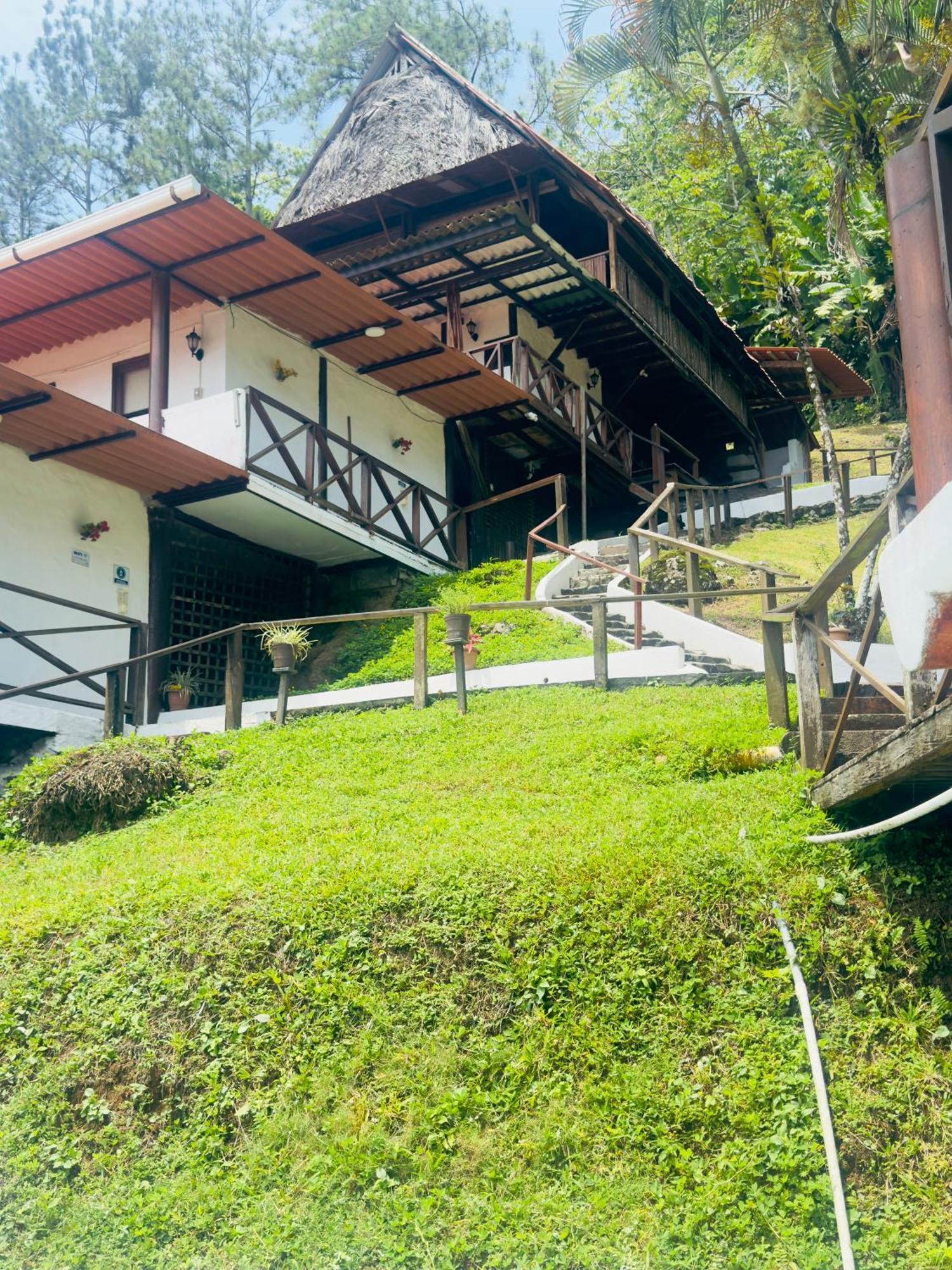 Hotel Ranchos De Chalia Panama à Portobelo Extérieur photo