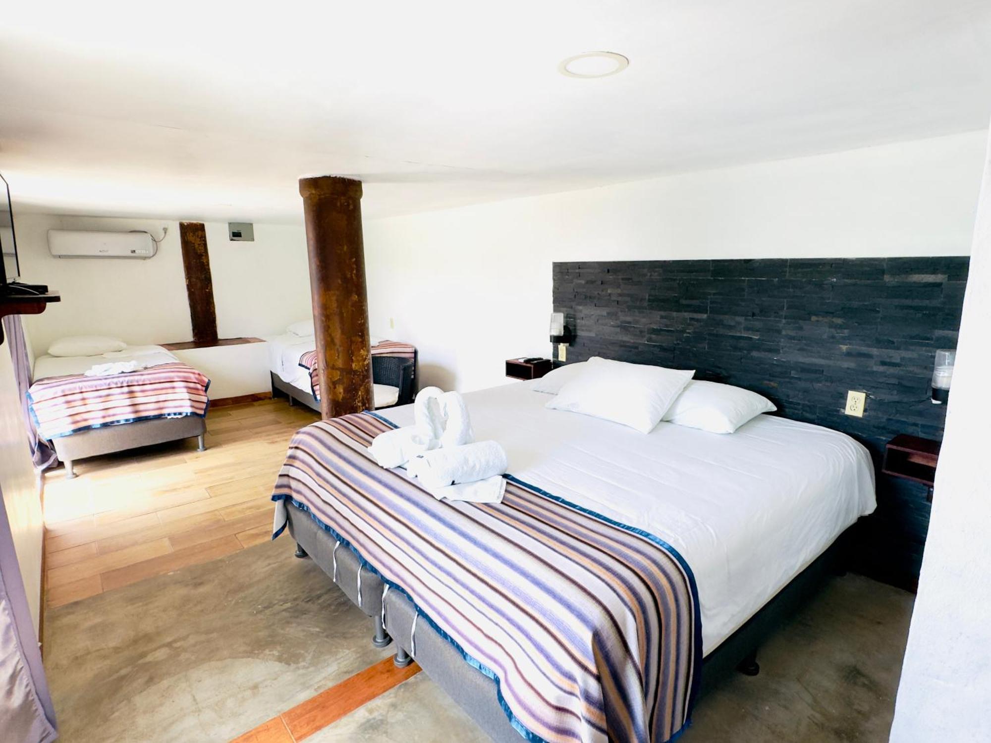 Hotel Ranchos De Chalia Panama à Portobelo Extérieur photo